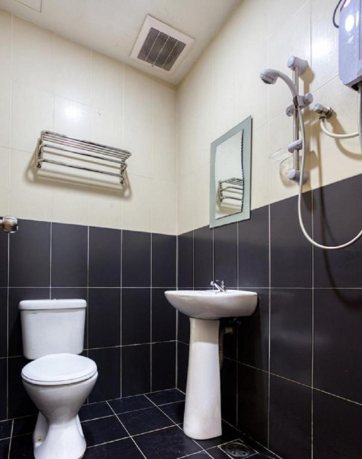 Hotel Sri Malim Tanjong Malim Exteriör bild