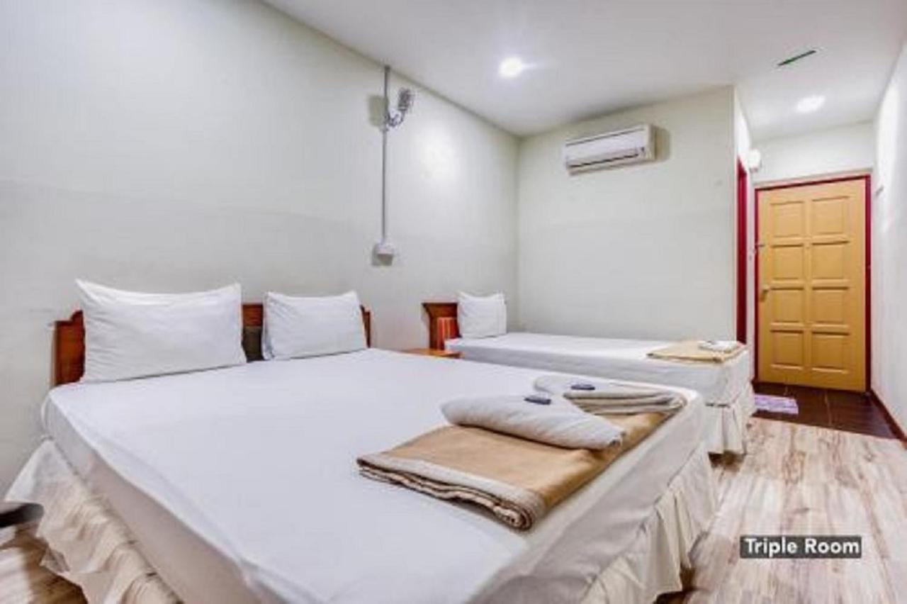 Hotel Sri Malim Tanjong Malim Exteriör bild
