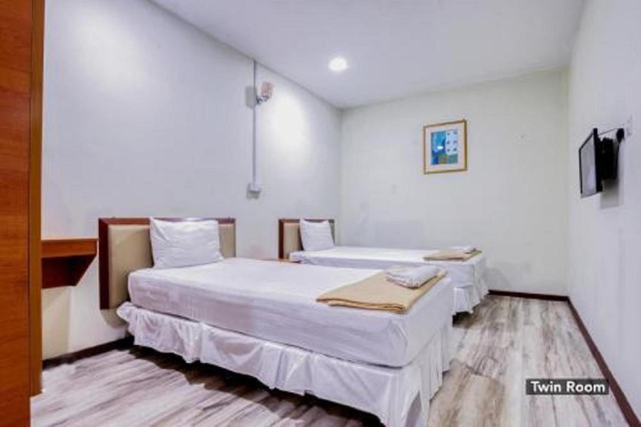 Hotel Sri Malim Tanjong Malim Exteriör bild