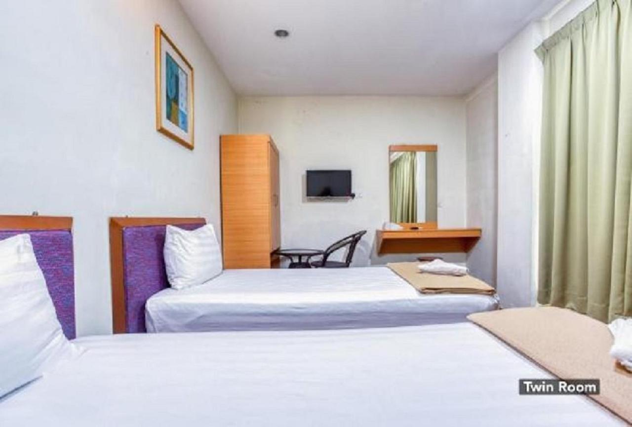Hotel Sri Malim Tanjong Malim Exteriör bild