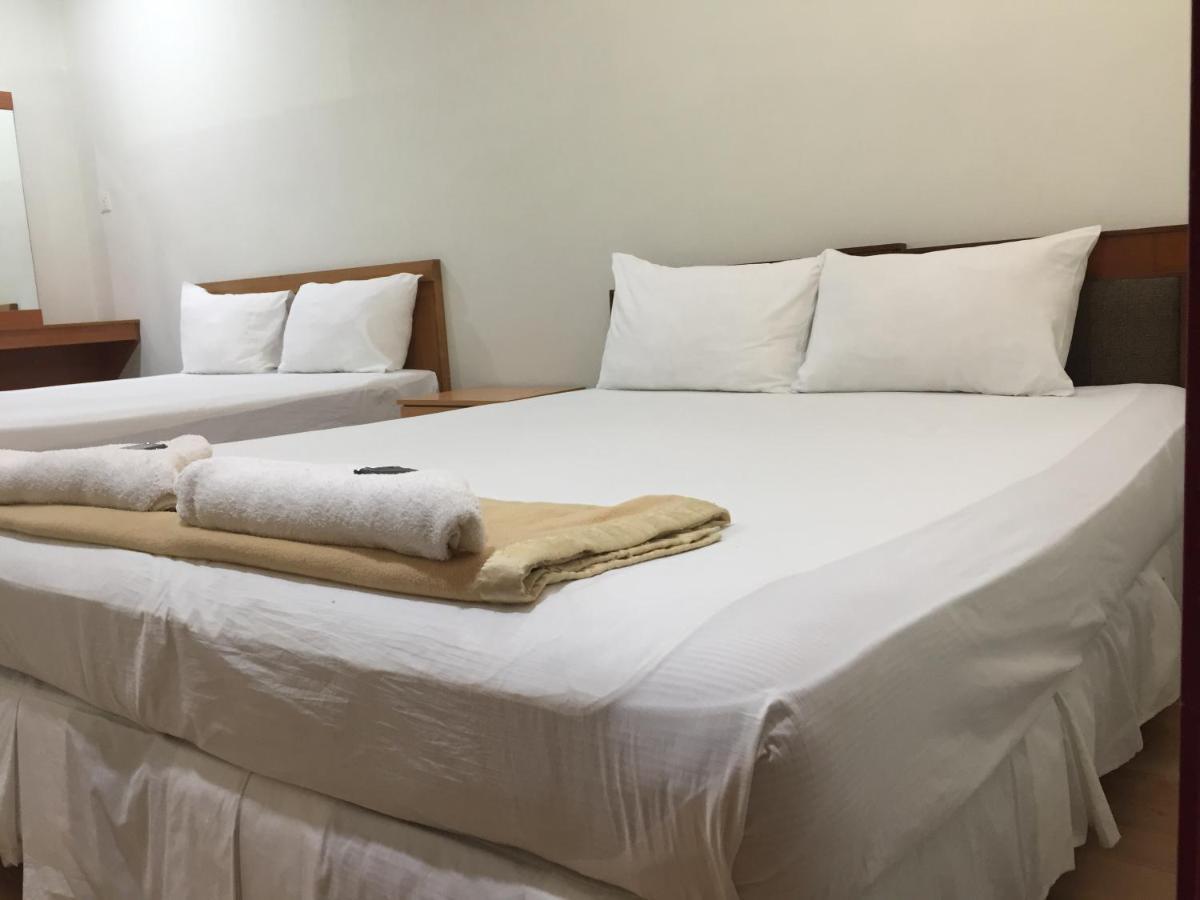 Hotel Sri Malim Tanjong Malim Exteriör bild